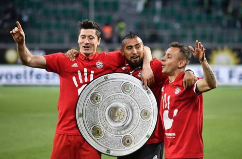 Hủy diệt Wolfsburg, Bayern Munich chính thức vô địch Bundesliga lần thứ 5 liên tiếp