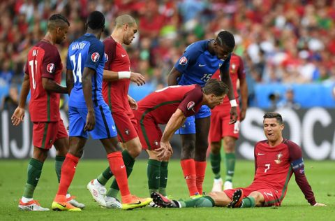 Ronaldo dự Confed Cup: Tình yêu quốc gia có mù quáng?