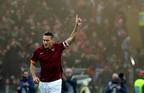 11 sao mai ra đời sau khi Totti ra mắt tại Serie A