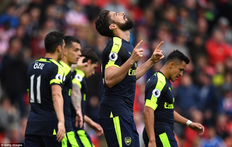 Bắn nát Stoke City, Arsenal tiếp tục nuôi mộng Top 4