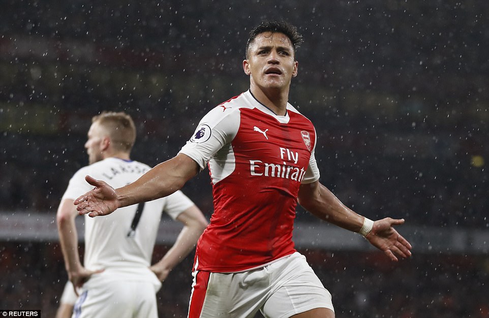 Sanchez lại tỏa sáng rực rỡ, Arsenal tiếp tục nuôi hy vọng vào top 4