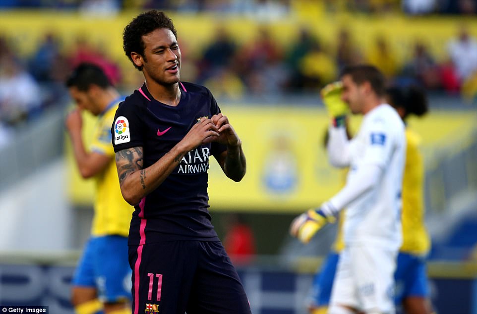 Neymar lập hattrick, Barca dễ dàng đè bẹp Las Palmas trên sân khách