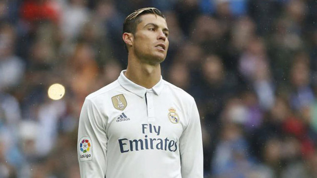 Real Madrid lần đầu lên tiếng về cáo buộc trốn thuế của Ronaldo