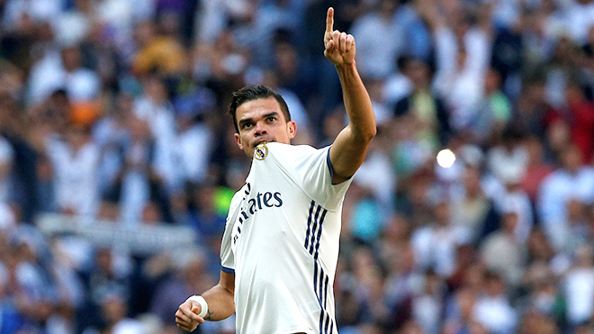 Đồng đội trách móc Real vì xử tệ với Pepe