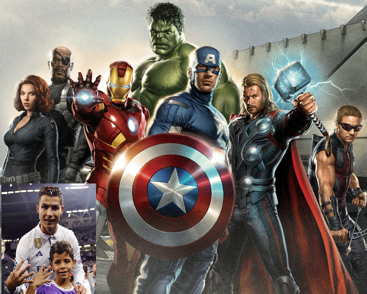 Vũ trụ siêu anh hùng Marvel hợp lại…gần bằng Ronaldo!