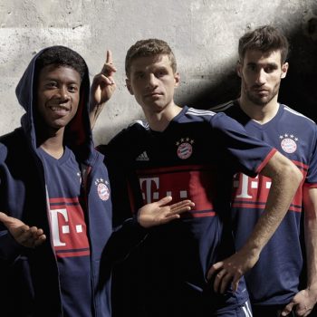 Chùm ảnh: Bayern chính thức ra mắt mẫu áo đấu sân khách mùa 2017/18