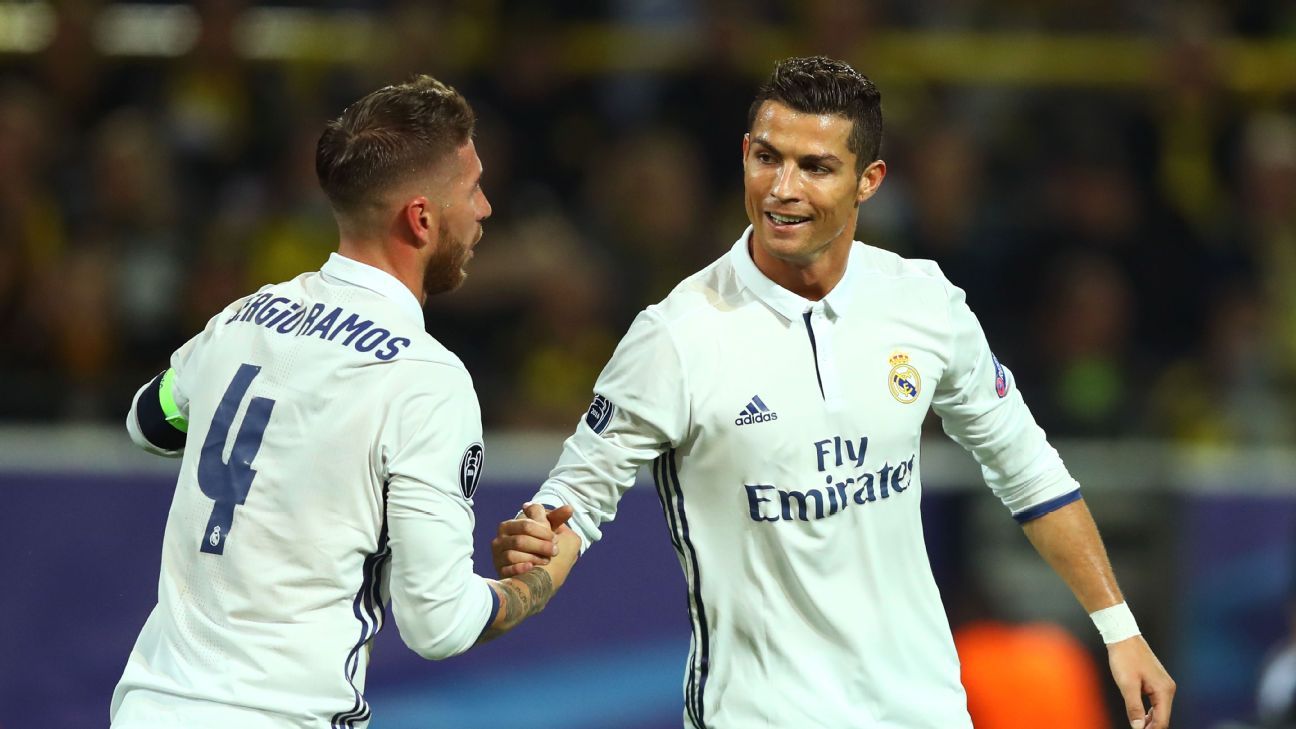Hé lộ nội dung cuộc điện thoại của Ronaldo cho đội trưởng Ramos thông báo ra đi