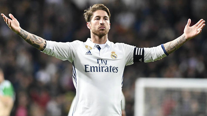 Ramos ký mới với Real, áp sát kỷ lục của huyền thoại Manolo Sanchis