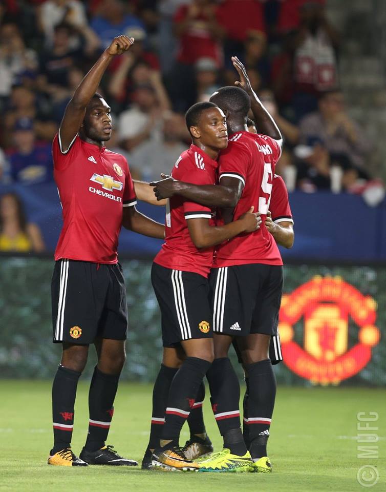 VIDEO: LA Galaxy 2-5 Man United (Giao hữu)