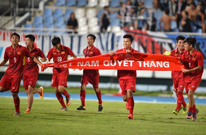 Tiết lộ: Cầu thủ từng bị dọa “cắt gân chân” góp công lớn giúp U15 Việt Nam vô địch ĐNÁ
