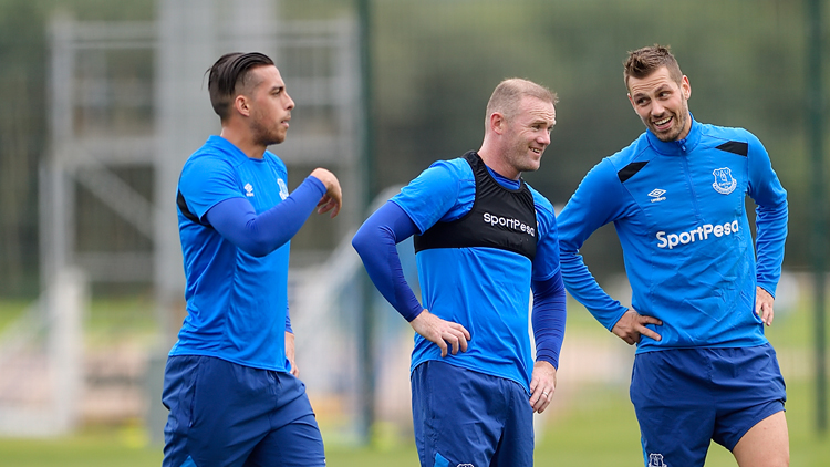 Schneiderlin: “Rooney hạnh phúc khi được trở lại Everton”