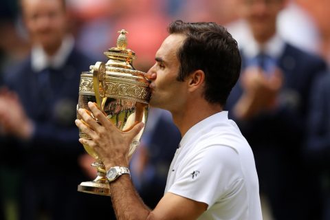 CHÙM ẢNH: Roger Federer rơi lệ khi đi vào lịch sử Wimbledon