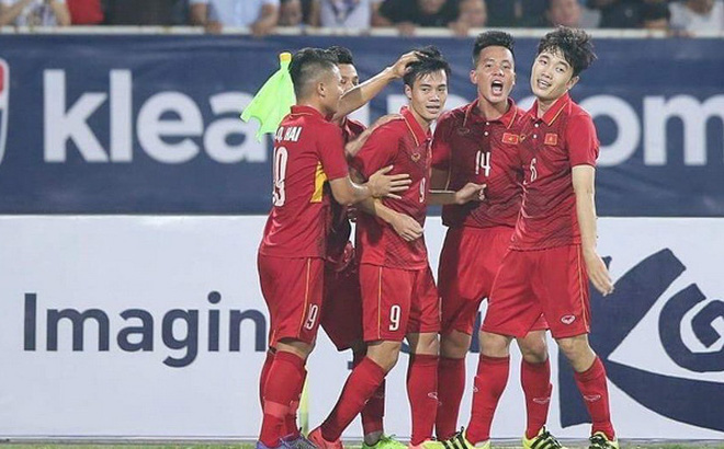 HLV Lê Thụy Hải đưa U22 Việt Nam “lên mây xanh” sau trận thắng đội Ngôi sao K.League