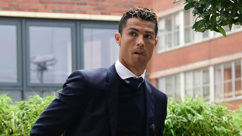 Hôm nay, Ronaldo CHÍNH THỨC phải hầu tòa vì cáo buộc trốn thuế