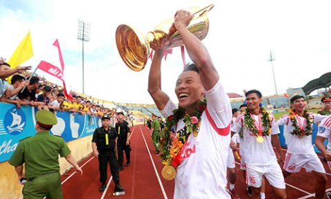 Nam Định chính thức trở lại V-League sau 7 năm vắng bóng