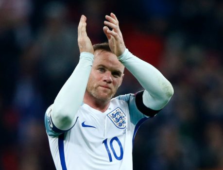 CHÍNH THỨC: Rooney bất ngờ nói lời chia tay ĐT Anh