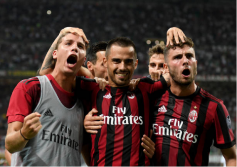 Thắng trận thứ hai liên tiếp, AC Milan vững chân trong nhóm dẫn đầu Serie A