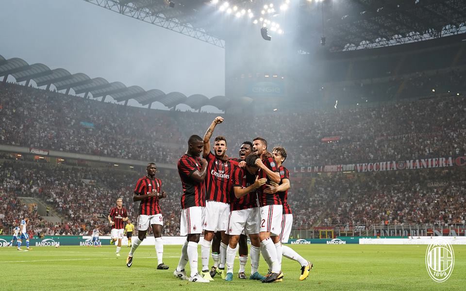AC Milan lập kỷ lục mới tại Europa League trong ngày đánh bại Craiova