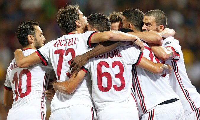 Diệt gọn Crotone, AC Milan khởi đầu mỹ mãn tại Serie A