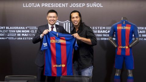 Huyền thoại Ronaldinho lên tiếng đề xuất cho Barca cái tên đủ sức thay thế Neymar
