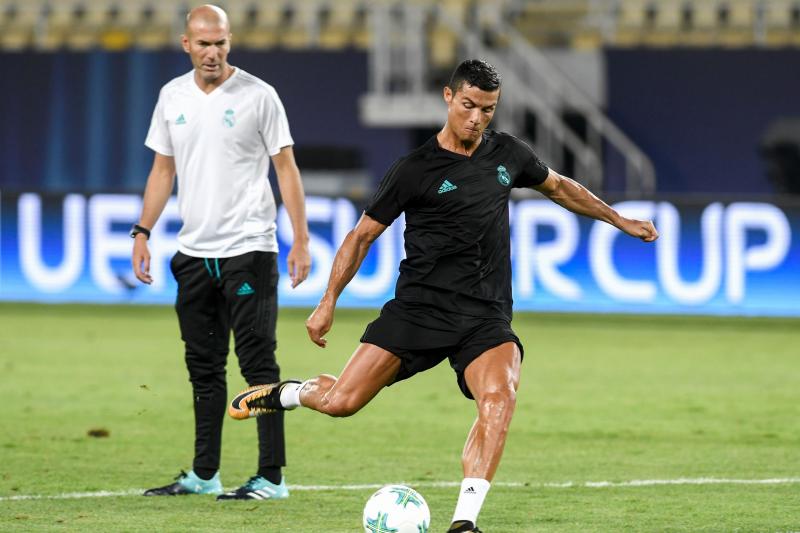 Mới trở lại tập luyện 2 ngày, Ronaldo vẫn ra sân đá Siêu cúp châu Âu