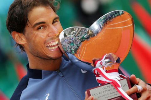 Nadal CHÍNH THỨC trở lại vị trí số 1, cuộc đua với Federer còn tiếp tục ở Mỹ mở rộng