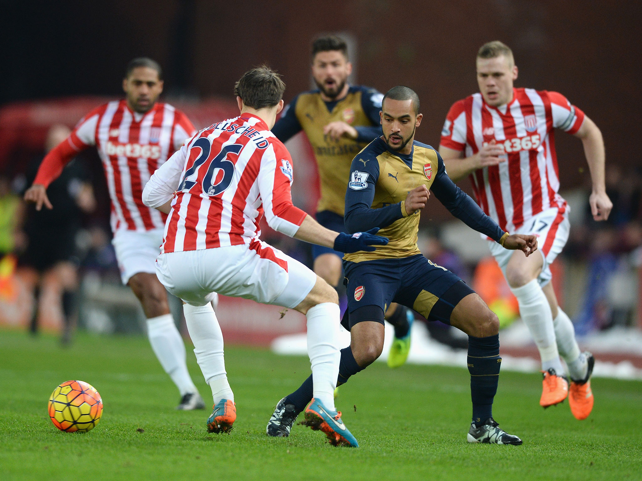 Stoke City vs Arsenal, 23h30 ngày 19/8: Muốn thắng phải biết phòng ngự