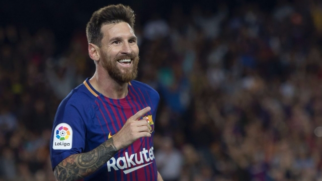 Chỉ cần 4 trận đấu, Messi đã san bằng thành tích của Ronaldo trong cả mùa giải