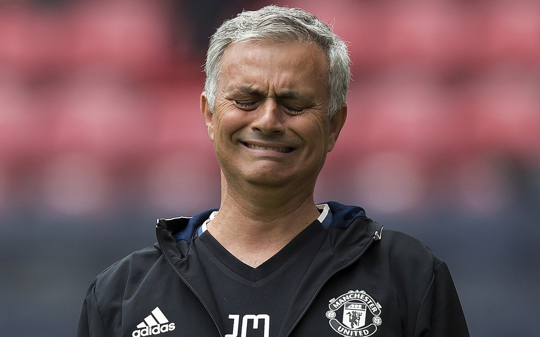 Mourinho đau đầu với đội hình MU tan nát trước trận gặp Crytal Palace