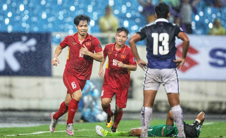 5 điểm nhấn trận Việt Nam 5-0 Campuchia: Tuyệt vời Công Phượng!