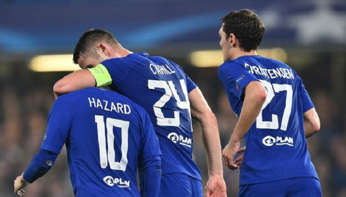 Hazard có cú đúp, Chelsea vẫn chia điểm với Roma tại Stamford Bridge