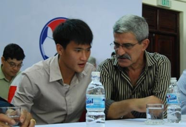 Điểm tin bóng đá Việt Nam sáng 21/10: Tuấn Anh trở lại, Công Vinh đàm phán mời HLV Calisto