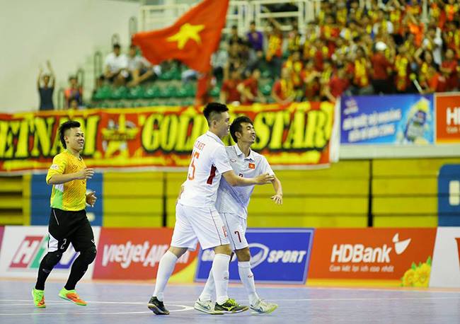 Hạ đẹp Myanmar, tuyển futsal Việt Nam gặp Malaysia ở bán kết