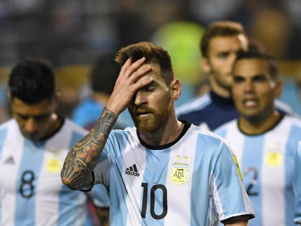 Nếu Argentina không thể tới Nga, xin đừng đổ lỗi cho Messi!