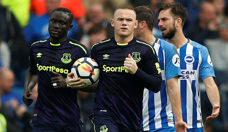 Rooney lập công trên chấm 11m, Everton thoát thua trên sân Brighton