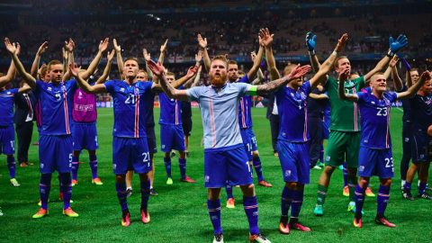 Cảm xúc VL World Cup 2018: Nước mắt người Italia, kỳ tích Iceland
