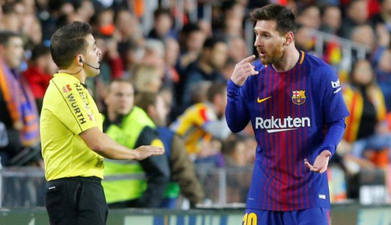5 điểm nhấn Valencia – Barca: Khi công nghệ Goal-line cần được sử dụng
