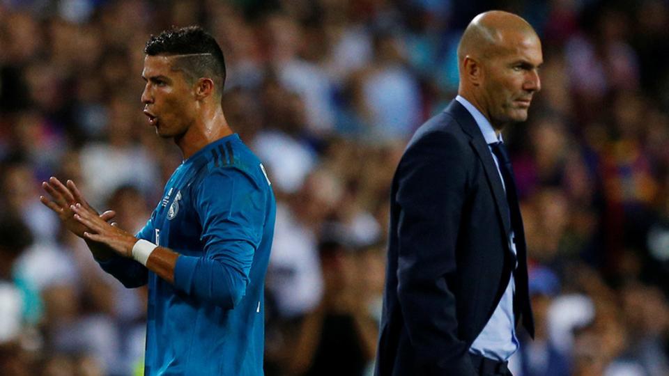 Real Madrid đại loạn: Zidane đang rơi “cái bẫy” của Ronaldo