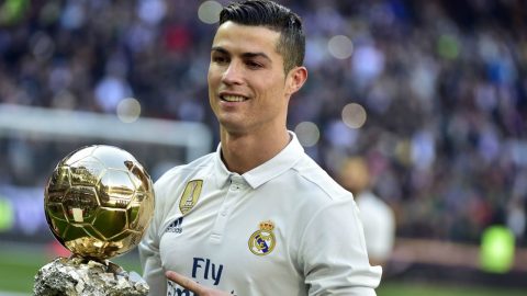 Những danh thủ và huyền thoại bóng đá thế giới nói gì về Ronaldo?