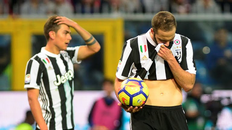 Bỏ lỡ nhiều cơ hội, Juventus cúi mặt rời Luigi Ferraris