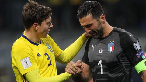 Thất bại cay đắng trước Thụy Điển, Buffon tuyên bố giải nghệ