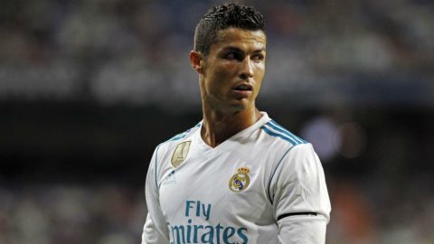 Ronaldo xin Real hạ mức phí giải phóng hợp đồng