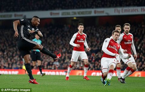 5 điểm nhấn Arsenal 1-3 Man Utd: MU và nghệ thuật phòng ngự phản công