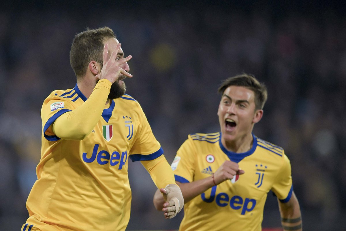 Higuain ghi bàn kết liễu đội bóng cũ, Juventus chỉ còn kém Napoli đúng 1 điểm