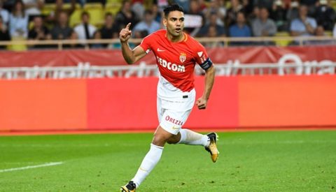 Falcao ghi bàn từ giữa sân, Monaco thẳng tiến vào Tứ kết cúp Liên đoàn Pháp