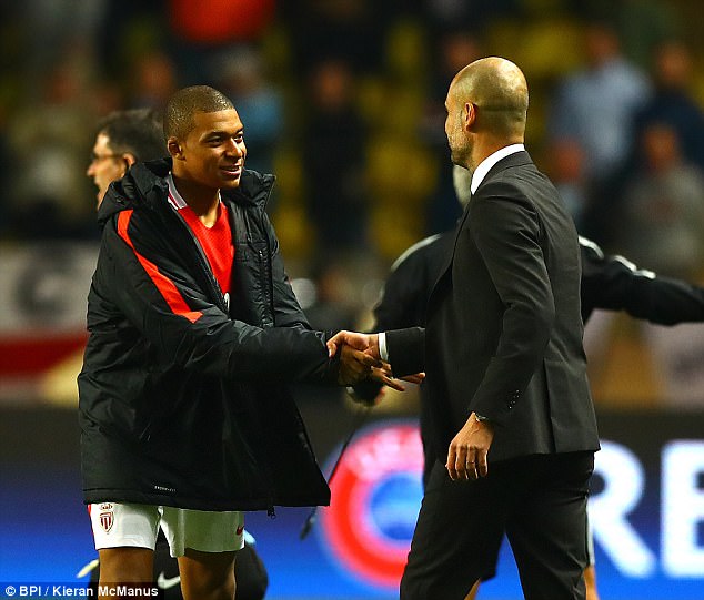 Pep khao khát “báu vật” của Man Utd vì ‘tài năng chẳng kém Mbappe’