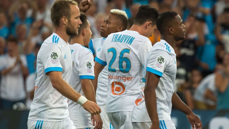 Vòng 17 Ligue 1: Lyon, Marseille ca khúc khải hoàn