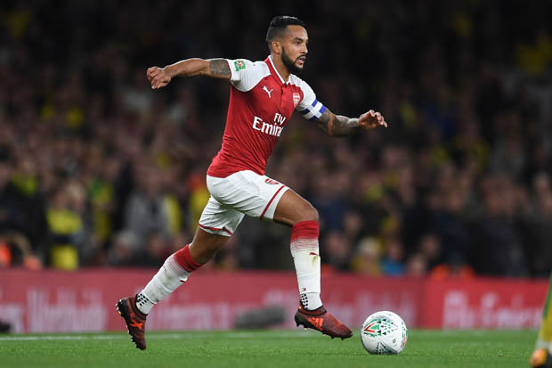 Premier League đại chiến vì tương lai của Theo Walcott