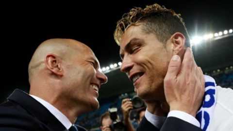 Zidane: ‘Ronaldo hay hơn tôi nhiều, là cầu thủ hay nhất lịch sử bóng đá’
