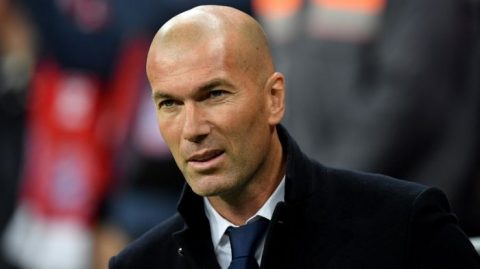 CHÍNH THỨC: Zidane gia hạn hợp đồng với Real Madrid